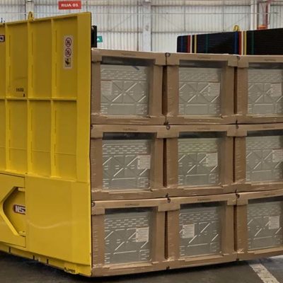 Garra hidráulica NSJ para movimentação de caixas e eletrodomésticos - Ideal para a movimentação de grandes volumes com segurança e impactante diminuição de avarias em caixas e mercadorias
